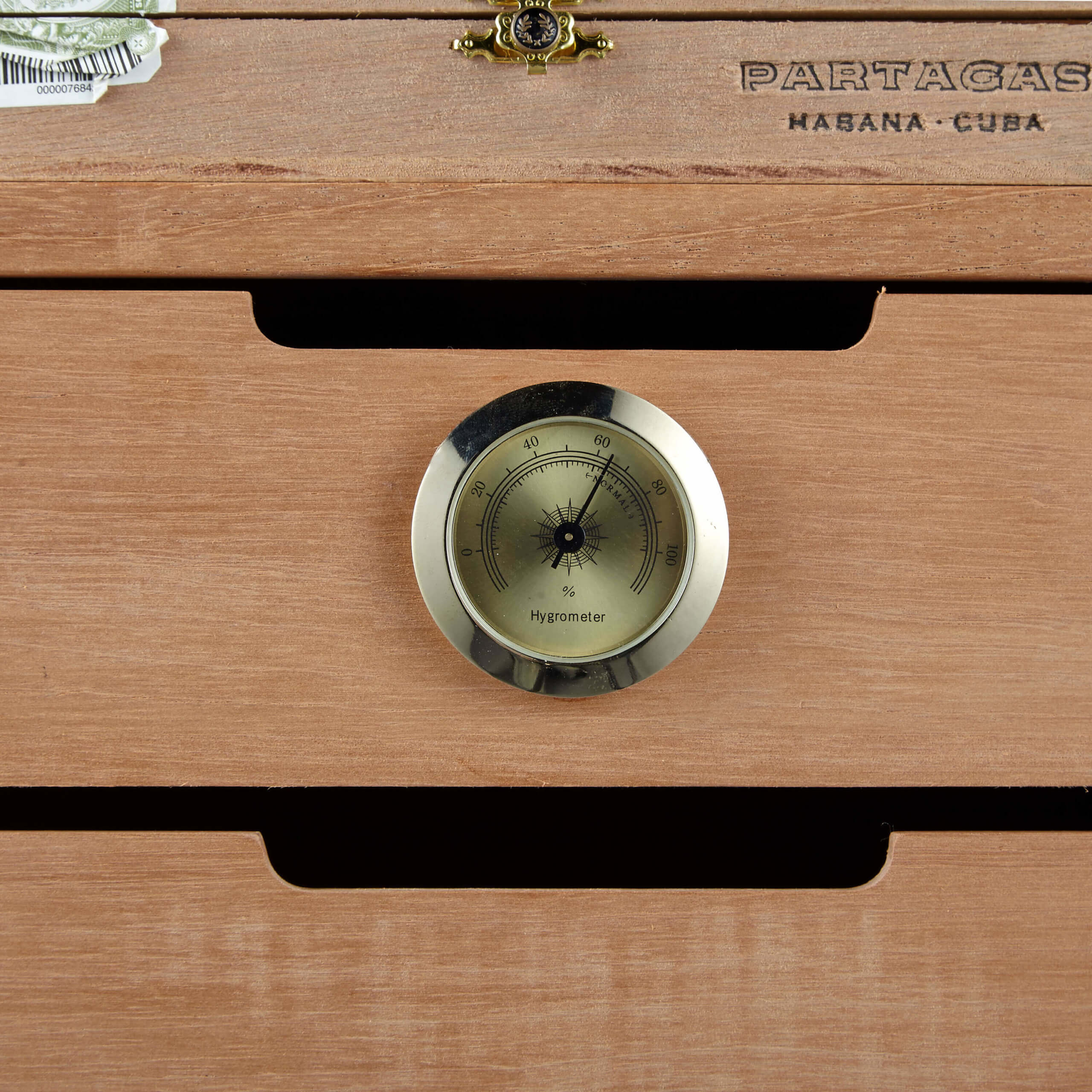 https://www.whynter.com/wp-content/uploads/stainless-steel-cigar-humidor-with-analog-hygrometer-scaled.jpg